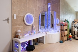 Spa - Sensori Nuit – Sauna, Jacuzzi & Sensory Experience near Vannes (Grand-Champ)