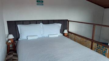 Chalet, 1 habitación, vista parcial al mar