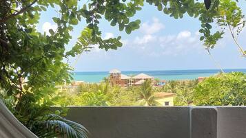 Casa família, vista para o mar | Vista do quarto