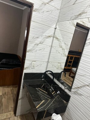 Bathroom - Vrbo Property (Mongaguá)