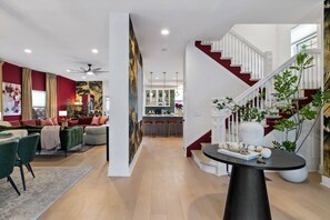 Interior - Mt. Washington Marvel. Stunning New Design, Epic Views, Hot Tub, Parking (Pittsburgh)