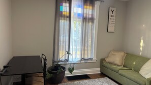 Living area - Peaceful 3-bedroom house in central location in Saint Paul (Saint Paul)