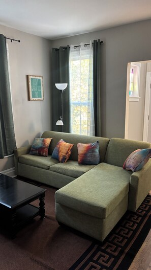 Living area - Peaceful 3-bedroom house in central location in Saint Paul (Saint Paul)