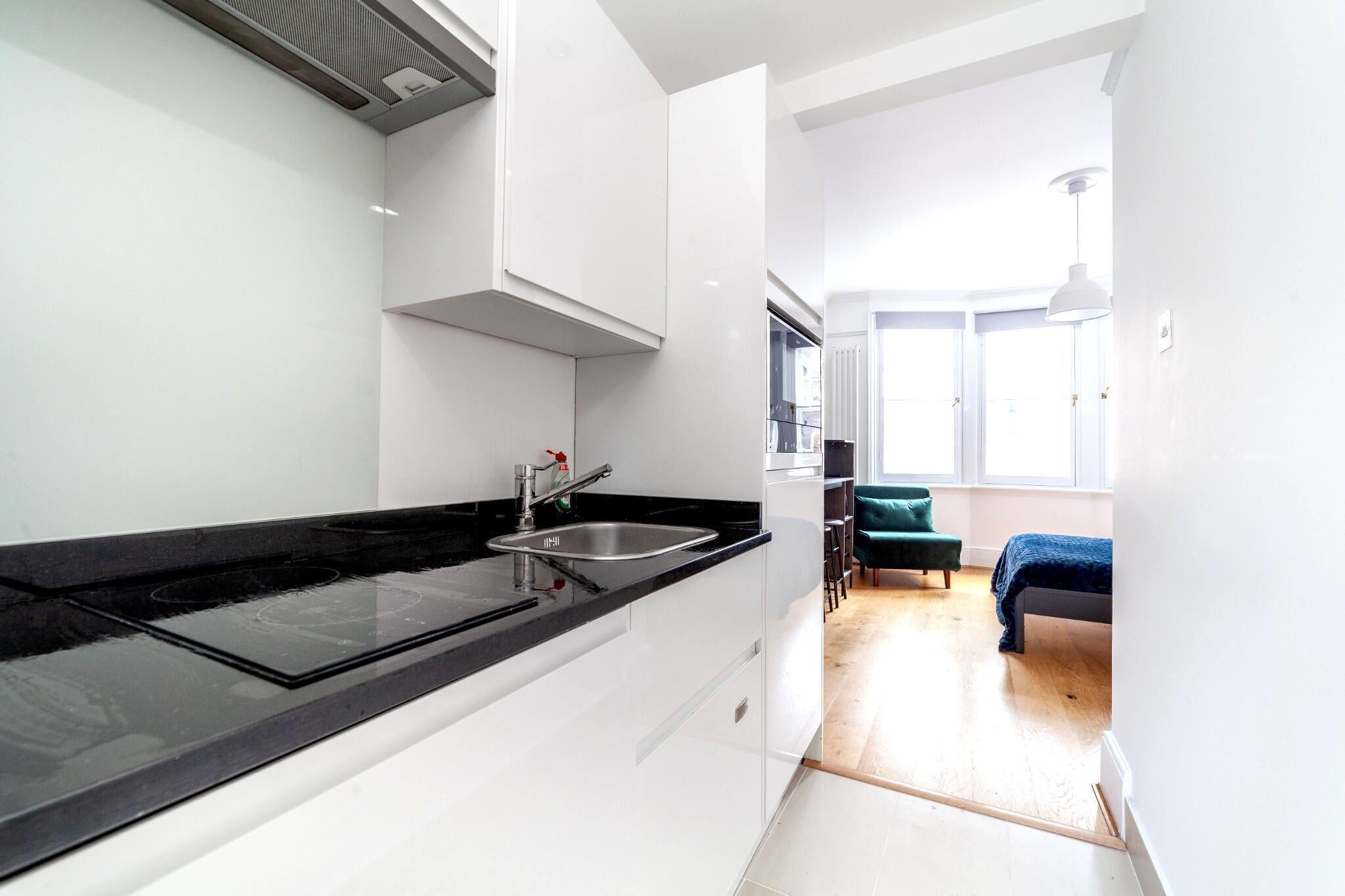 Classic Studio, City View | Private kitchen