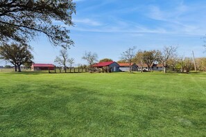 Property grounds - Stunning home on 17 acres w wildlife nearby & private grill - steps to sand (Aransas Pass)