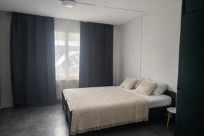 8 chambres, Wi-Fi, draps fournis