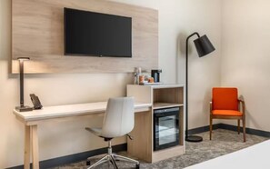 Interior - Family-Friendly Stay Near Downtown Pendleton – Less Than 10 Minutes (Pendleton)