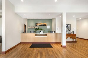 Lobby - 4 Relaxing Units | Airport Convenience | Free Casino Shuttle, Pets Are Allowed (Pendleton)