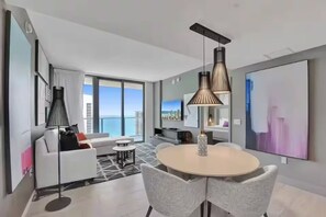 Living area - Oceanfront Luxury - 39th Floor - Hyde Beach House (Hollywood)