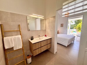 3 bedrooms, iron/ironing board, travel cot, free WiFi - Villa "Les Coraux (Le Moule)