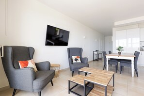Living area - Steps to the best beach (Antibes)