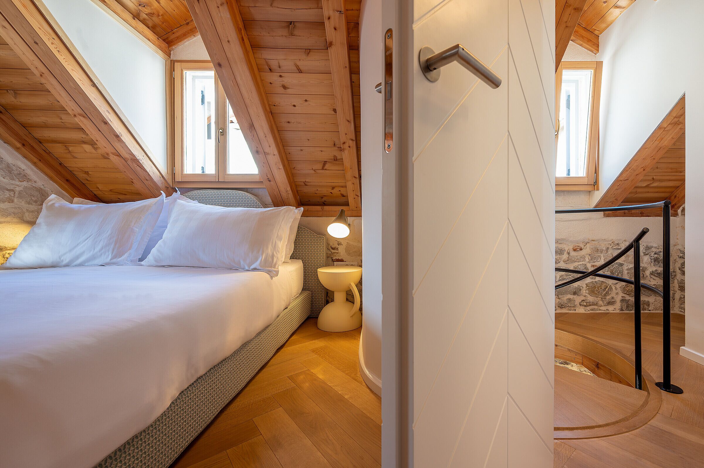 Deluxe Duplex, City View