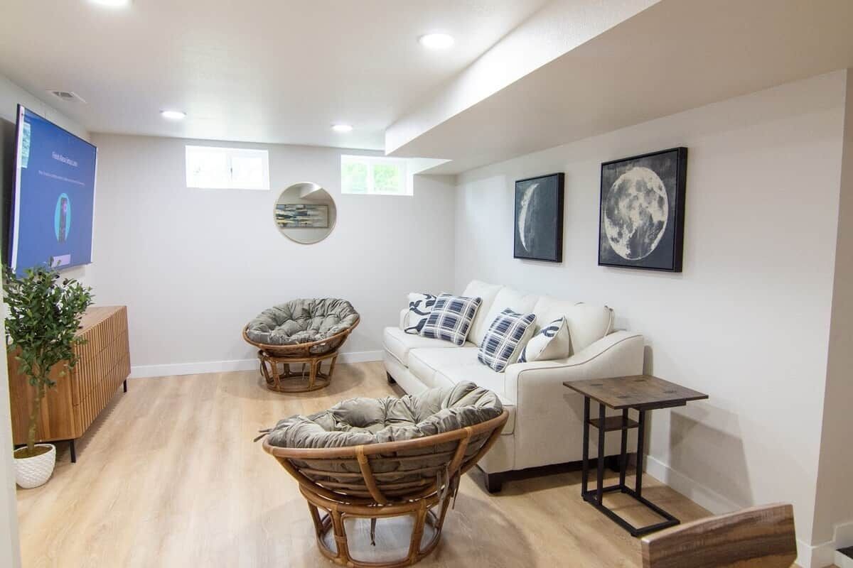 Charming 4 Bed 3 Bath Home With Large Yard + More! - Denver, CO