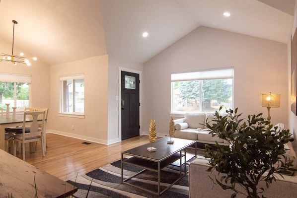 Fireplace - Charming 4 bed 3 bath home with large yard + more! (Denver)