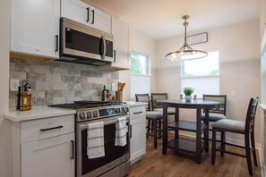 Fridge, microwave, oven, stovetop - Charming 4 bed 3 bath home with large yard + more! (Denver)