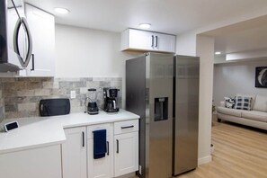 Interior - Charming 4 bed 3 bath home with large yard + more! (Denver)