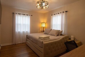 Room - Charming 4 bed 3 bath home with large yard + more! (Denver)