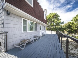 Terrace/patio - Spacious Home with Pool Near Townbank Beach (Townbank)