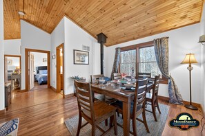 Dining - Nature, Pet Friendly, Shopping, State Park, Lake Lemon, Log Cabin (Nashville)