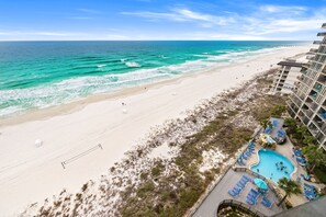 Beach - Gulf-Front 11th Floor - Emerald Water, Beautiful Sunsets & Family Resort Pools (Panama City Beach)