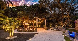 Property grounds - The Lagoon Miami's Exclusive Glam Grotto (North Miami)