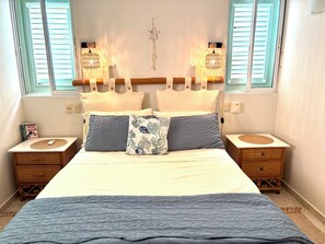 Iron/ironing board, Internet, bed sheets - 2-bedroom apartment practically facing the sea (Las Terrenas)