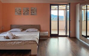 5 bedrooms, free WiFi - Cozy home in Donji Humac (Donji Humac)