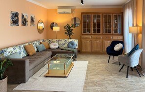 Smart TV, table football - Cozy home in Donji Humac (Donji Humac)