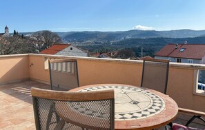 Outdoor dining - 2 bedroom gorgeous apartment in Donji Humac (Donji Humac)