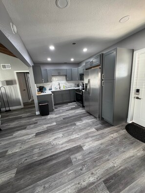 Fridge, stovetop - Pool Home walking distance to the Beach (North Redington Beach)