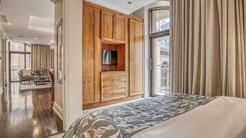 Deluxe Apartment, Balcony, City View