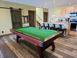 Spielezimmer