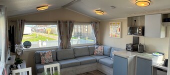 Fantasy Island Resort,  The Atlas Pearl with Private Hot Tub - Eastgate D6