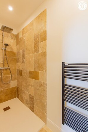 Bathroom - Vrbo Property (CHANES)