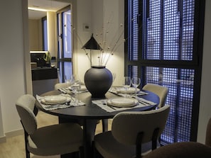 Dining - AT Puerta Piscatoría 1 (Cordoba)