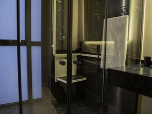 Bathroom - AT Puerta Piscatoría 3 (Cordoba)