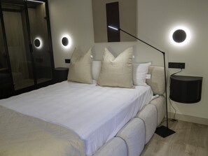 1 habitación, tabla de planchar con plancha, internet y ropa de cama 