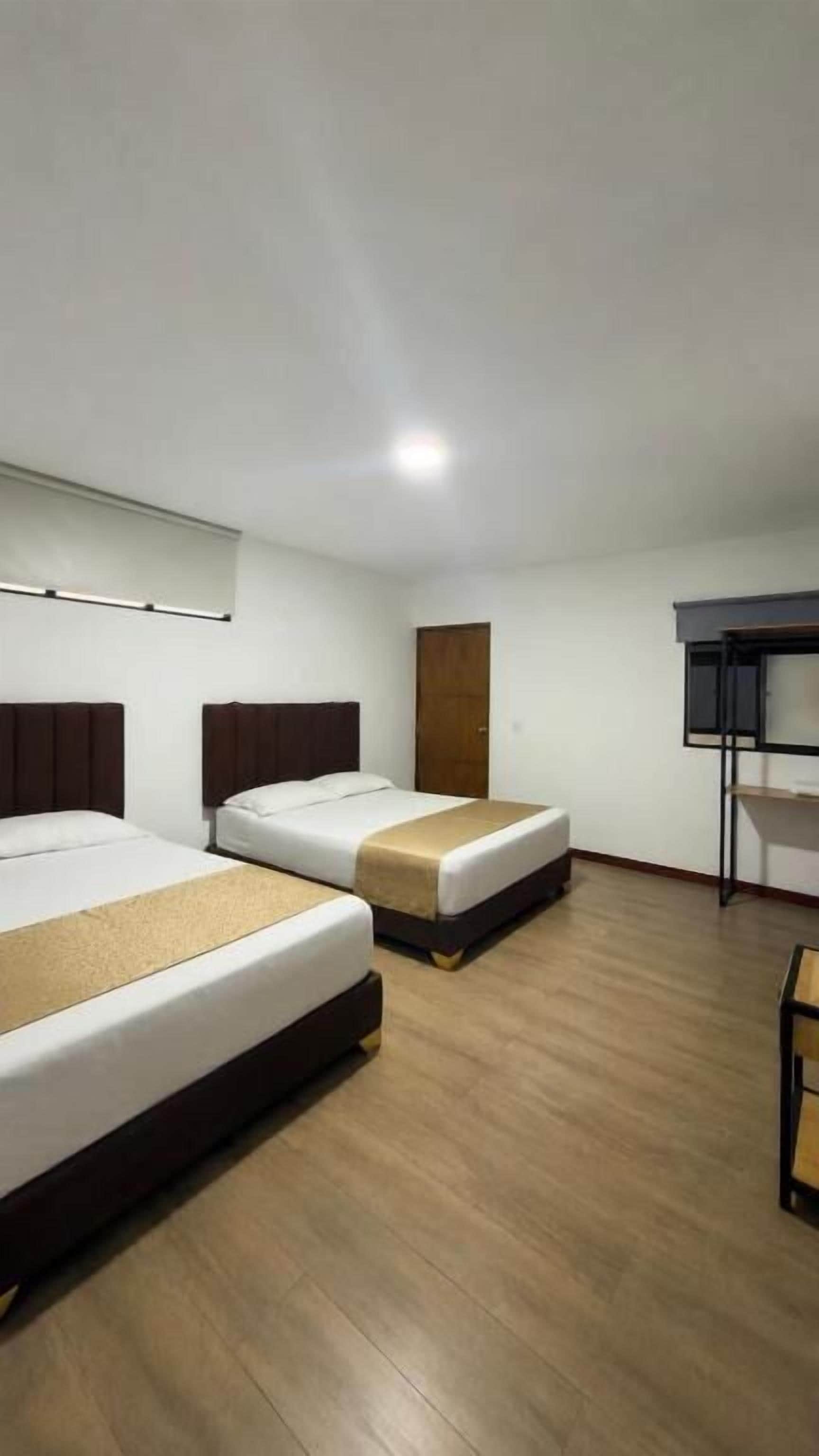 Chambre Quadruple Supérieure | Wi-Fi gratuit