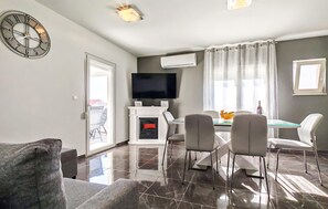Smart TV - 3 bedroom gorgeous apartment in Zadar (Zadar)