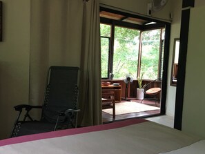 1 bedroom, iron/ironing board, WiFi - Bungalow doble, cama Queen, cama individual y terraza exterior cocina completa y sofa cama (Cuatunalco)