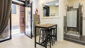 Dining - One Bedroom Apartment (ROMA)