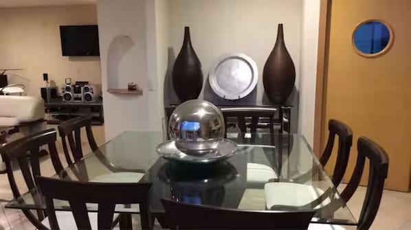 تناول الطعام