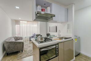 Fridge, microwave, oven, stovetop