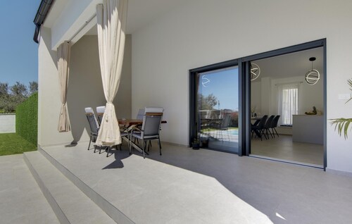 Stunning home in Fazana