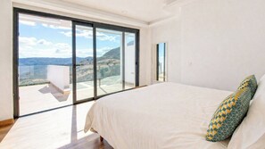 Travel cot, WiFi - Panoramic Africa Villa Gaucín by Ruralidays (Málaga)