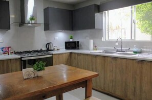 Private kitchen - Beautiful Casa Brisas/petfriendly-billing (Durango)