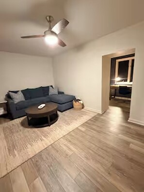 Living area - 180° Mtn Views / Private Retreat w/ Decks, Fire Pit & Lake Access (Brevard)