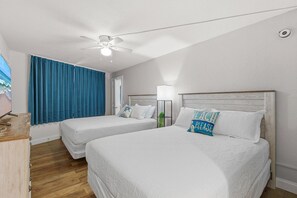 Condo, Plusieurs lits (Ocean Breeze Resort 202) | 1 chambre