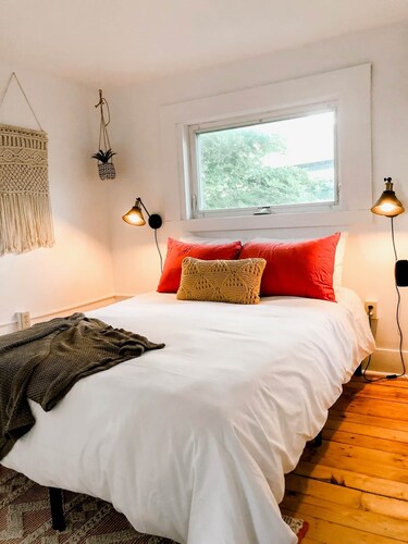 The Lookout at 148: A Cozy Haven in Winooski