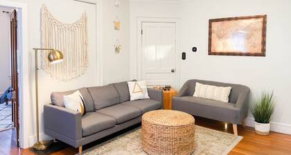 1876 Winooski Getaway: Modern 2BR Victorian
